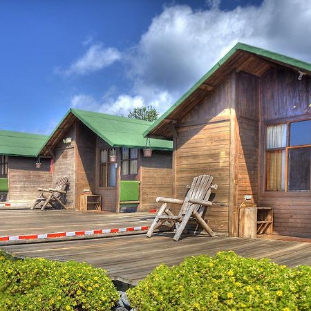 Puerto Velasco Ibarra Floreana Lava Lodge الغرفة الصورة